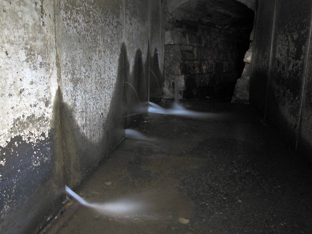 basement leaking