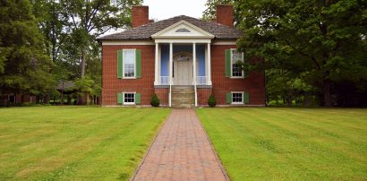 Why Walkways are the First Step to a Beautiful Home