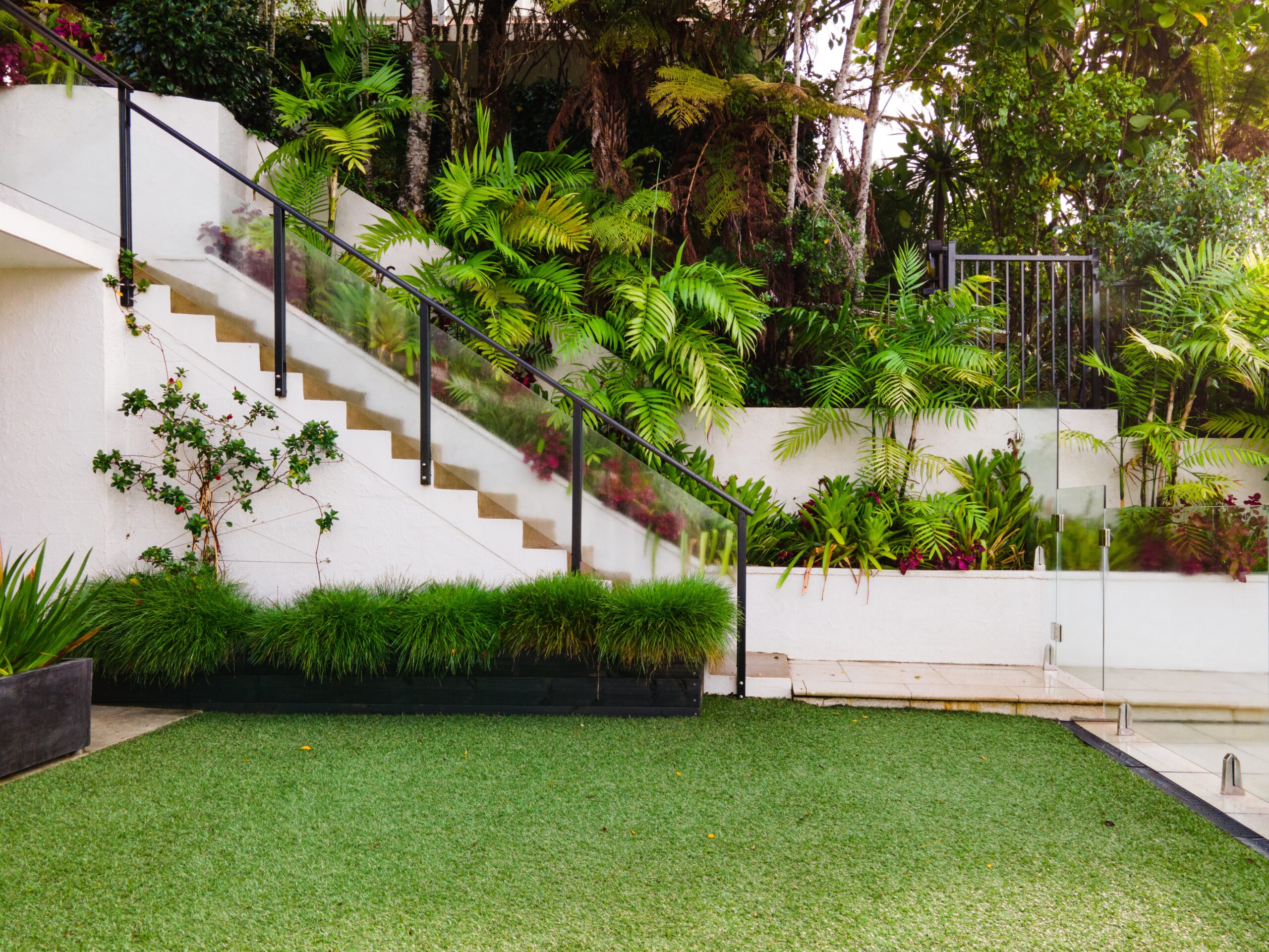 Use Masonry to Complement Your Garden This Summer!